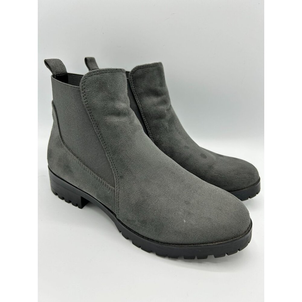 Nine West Womens Grey Faux Suede Chelsea Ankle Boots Lug Soles Size 6M